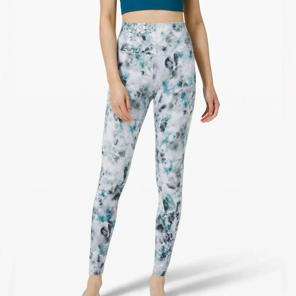 Lululemon Align Leggings - Color: Kaleidofloral Multi - Size:2 - Picture 1 of 4